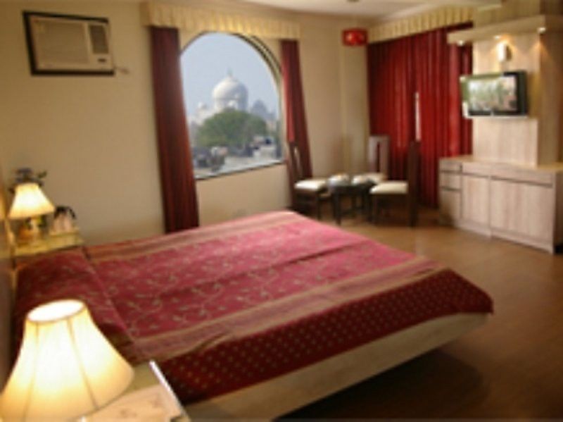 Hotel Pushp Villa Agra Taj East Gate מראה חיצוני תמונה